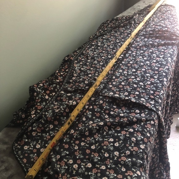 𝅺MAX Studio‎ black Floral ruffled wrap mini dress size small - Picture 7 of 11